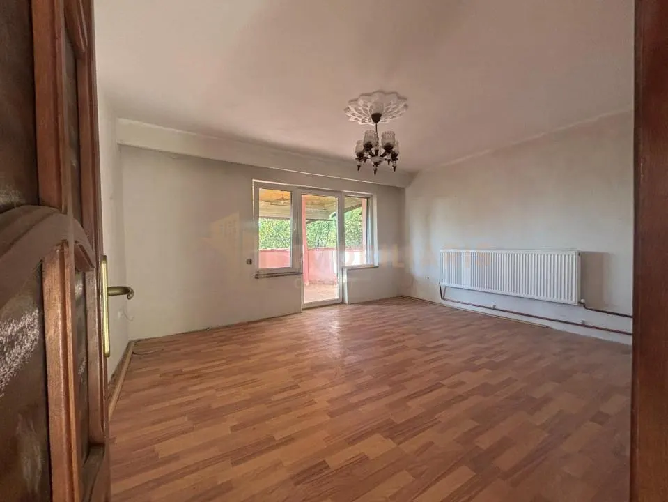 Casa individuala de vanzare + 7 ari de teren, Grosi - foto 1