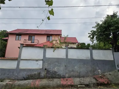 Casa individuala de vanzare + 7 ari de teren, Grosi - foto 16