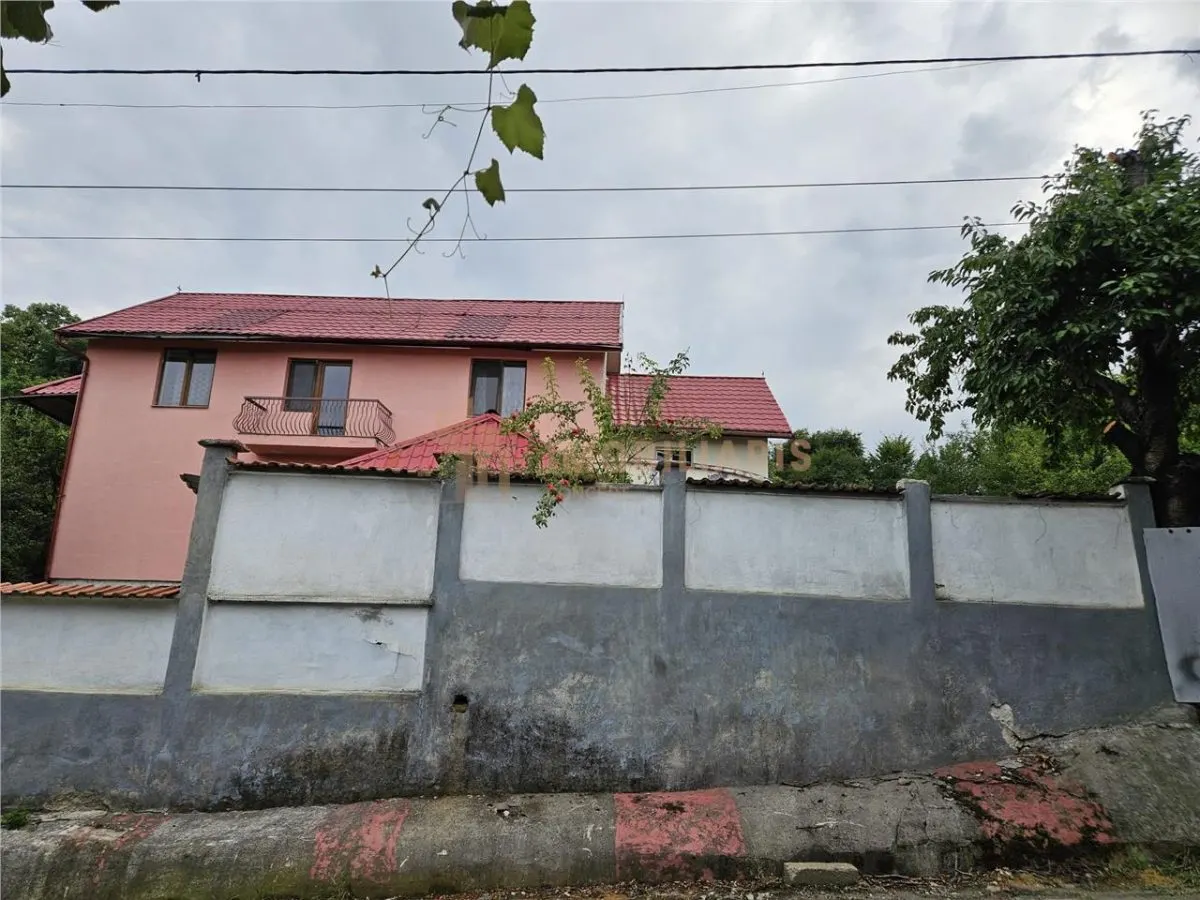 Casa individuala de vanzare + 7 ari de teren, Grosi - foto 16