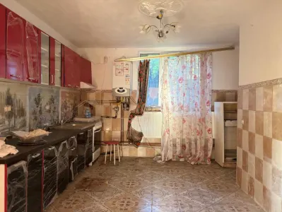 Casa individuala de vanzare + 7 ari de teren, Grosi - foto 10
