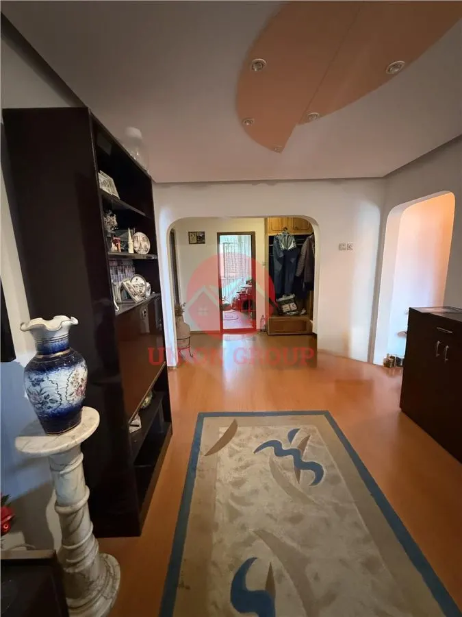 Apartament 4 Camere Decomandat Zona Inel II - foto 3