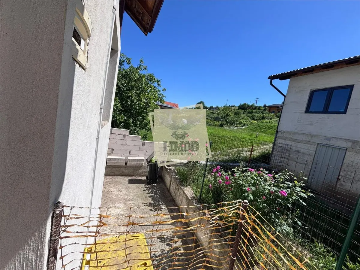 Apartament cu 3 camere si terasa la intare Sura Mare - foto 9