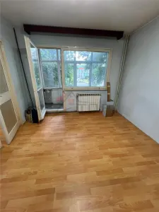 Vanzare apartament 2 camere etaj 1 - Podu Ros - foto 1