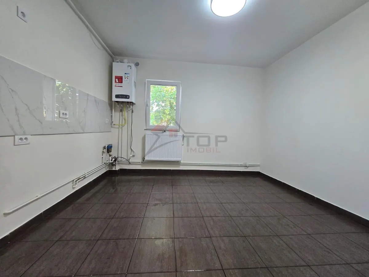 Apartament 2 camere Decomandat - CUG - Renovat - foto 4
