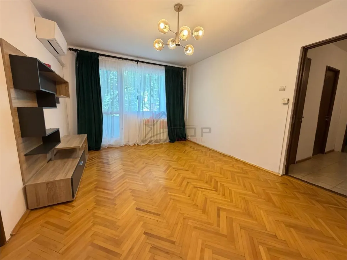 Apartament 3 camere Podu Ros - Titu Maiorescu - foto 2