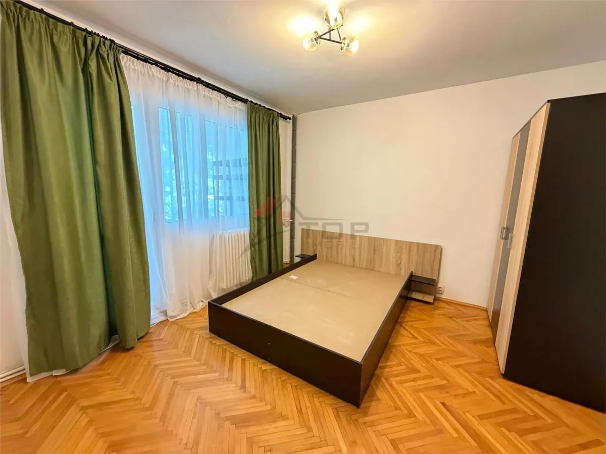 Apartament 3 camere Podu Ros - Titu Maiorescu - foto 4