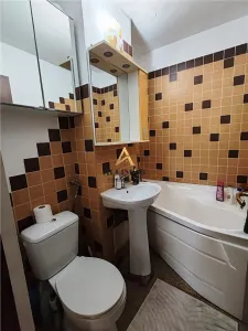 Apartament 3 camere in Ploiesti, zona Vest - foto 20