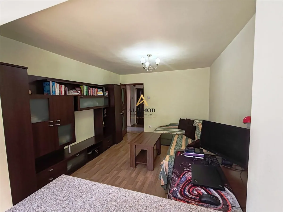 Apartament 3 camere in Ploiesti, zona Vest - foto 3