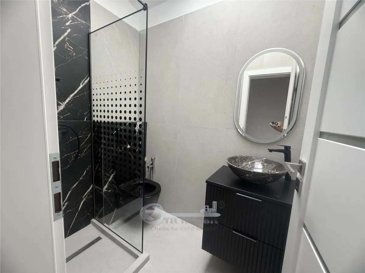 VILA EXCLUSIVISTA 4 CAM VALEA ADANCA LAC EZARENI PRIMA INCHIRIERE - foto 20