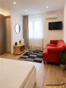 Garsoniera la casa, mobilata, 38mp, pivnita, pod mansardabil, cu teren 20mp, Centrul Istoric, Brasov - foto 3
