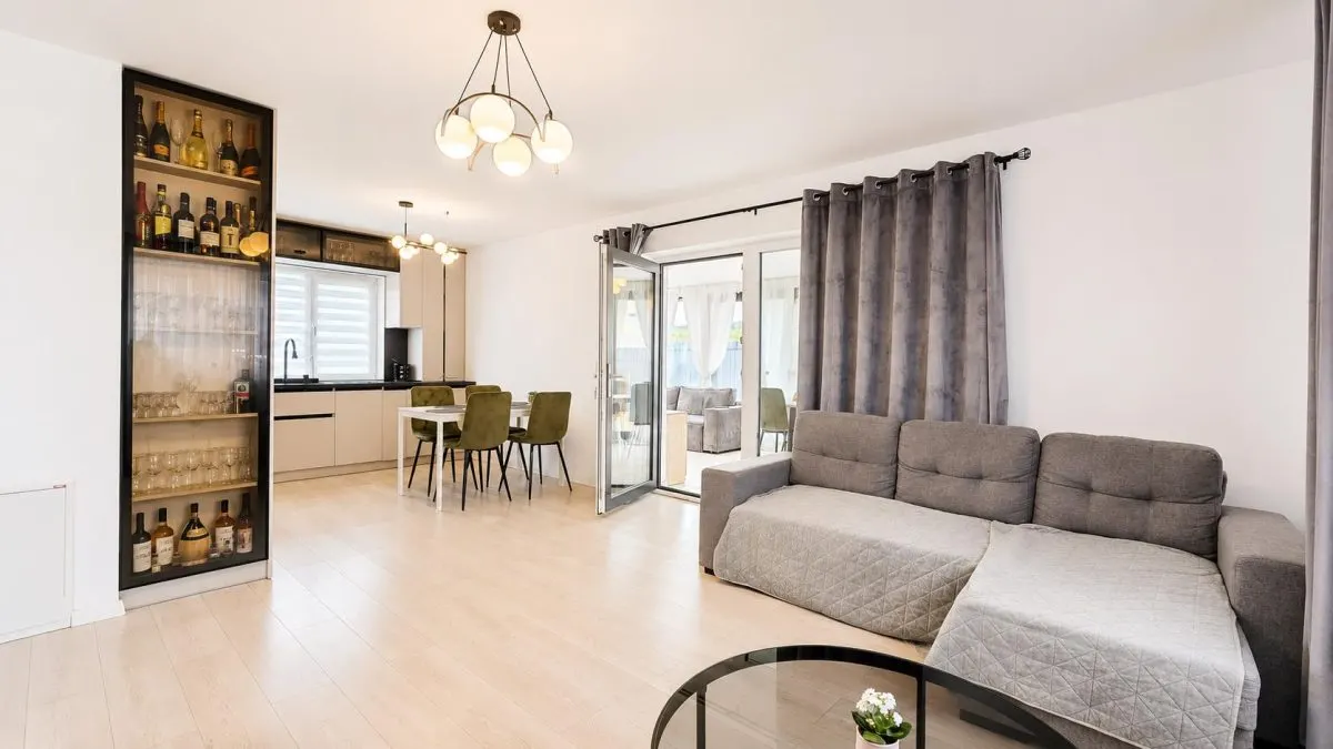 Casa 4 camere single  400 mp teren MIROSLAVA Ciurbesti - foto 11