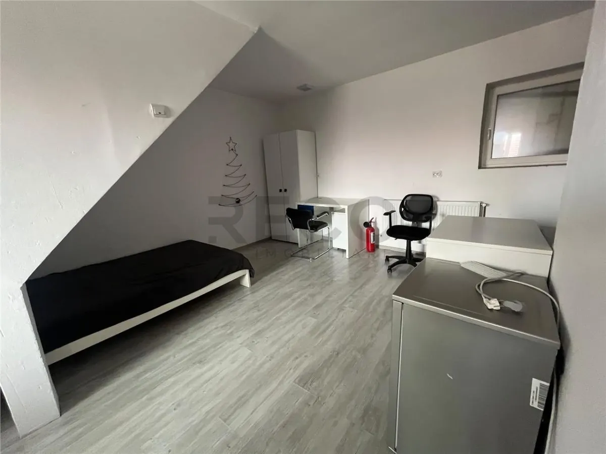 RECO Apartament ultracentral 62 mp utili-compartimentat in 2 unitati separate,  Oradea - foto 8