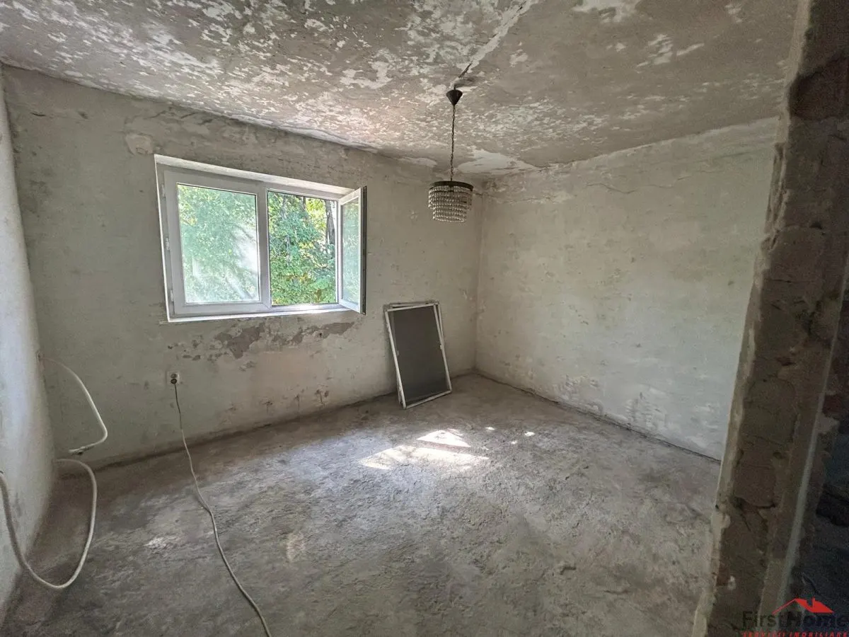Apartament cu 2 camere de vanzare, zona centrala, scoala 9 - foto 3