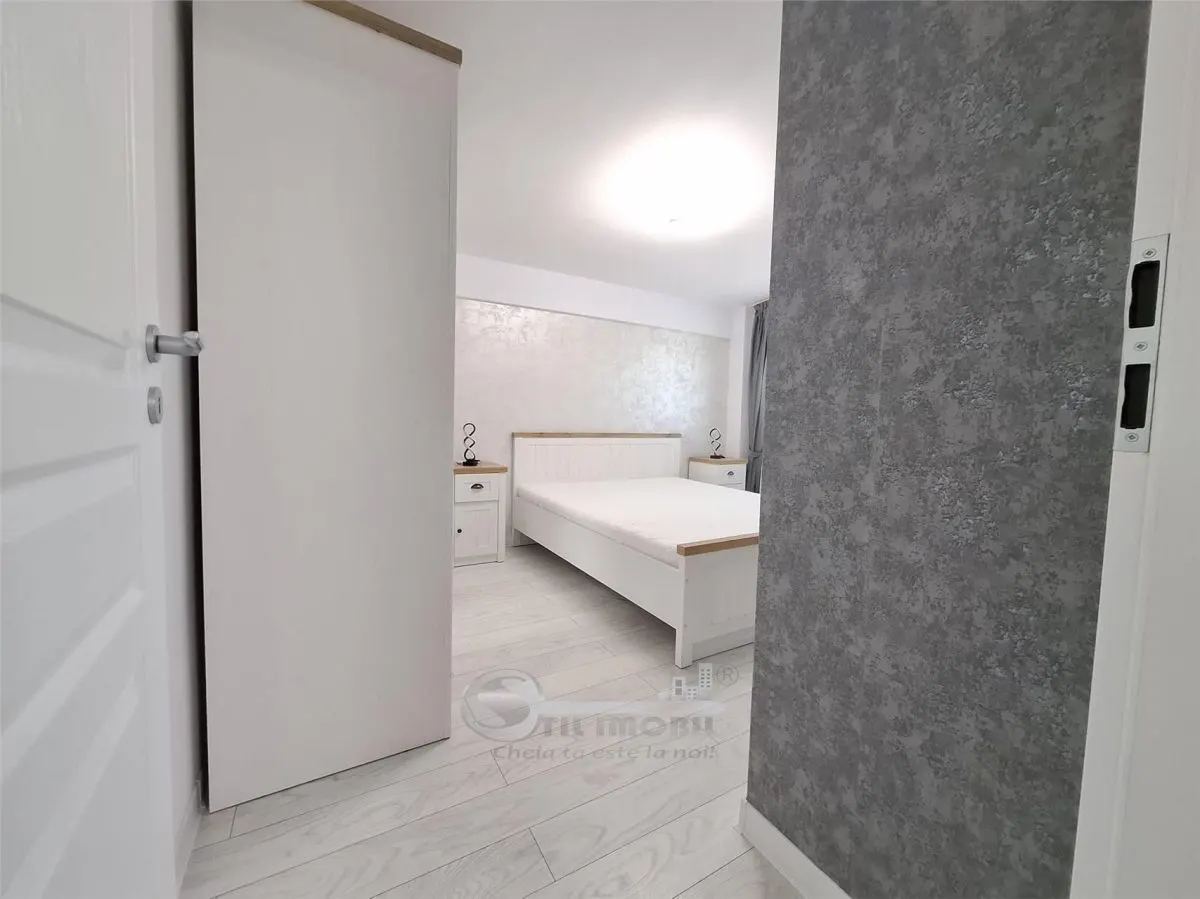 Apartament mobilat, bloc 2022, baie cu geam, balcon inchis, Cug - foto 8