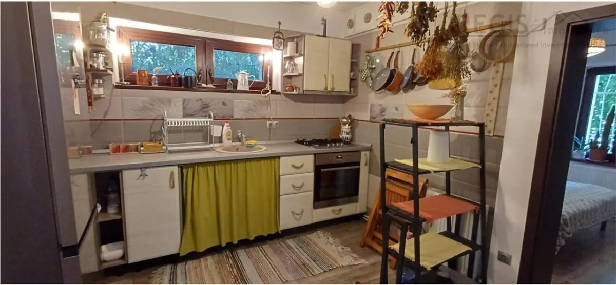 Apartament cochet,2 camere, ,cu gradina,la casa Ultracentral,Dealul Cetatii - foto 13