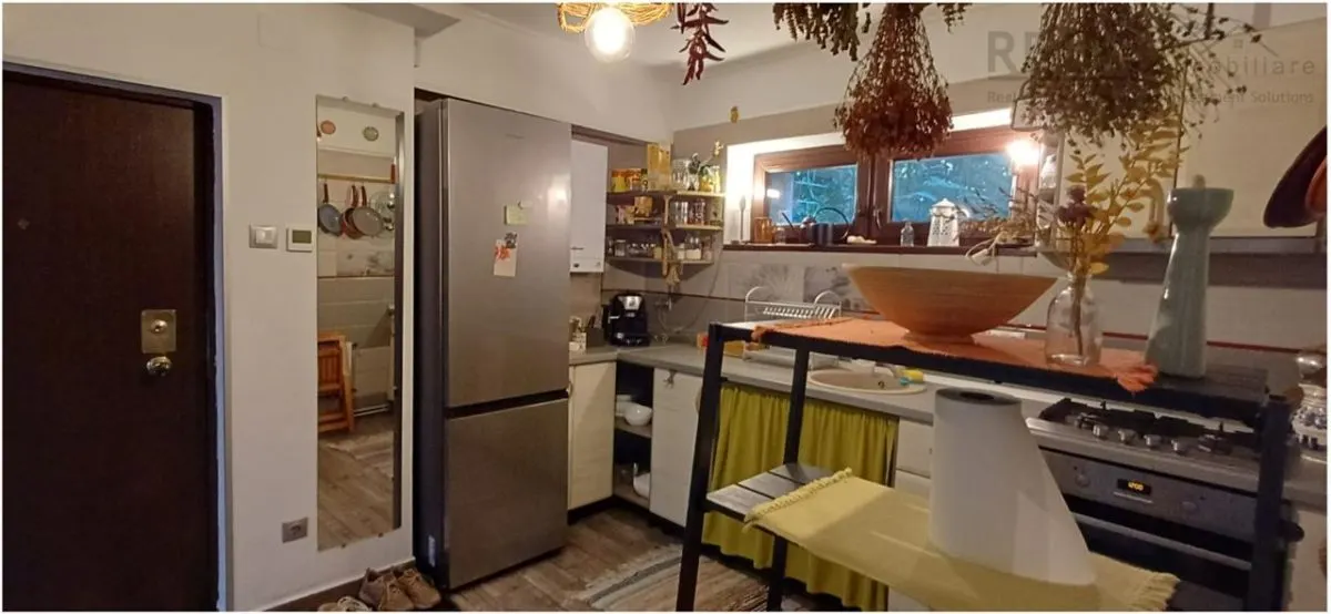Apartament cochet,2 camere, ,cu gradina,la casa Ultracentral,Dealul Cetatii - foto 10