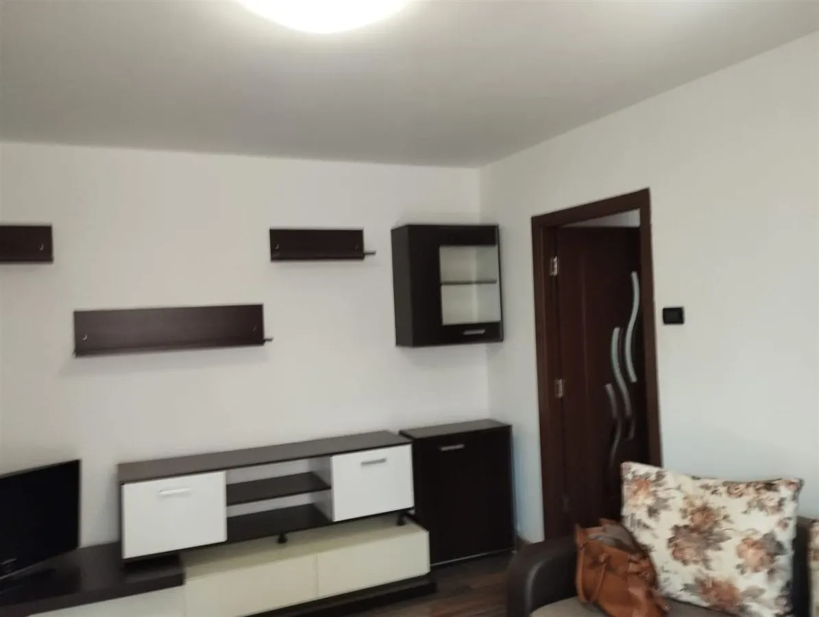 2 camere semidecomandate, Centru - foto 1