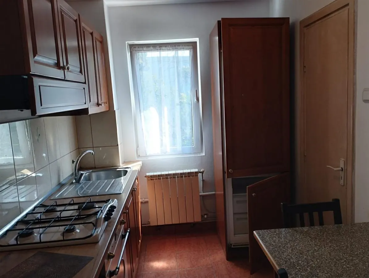 2 camere semidecomandate, Centru - foto 8