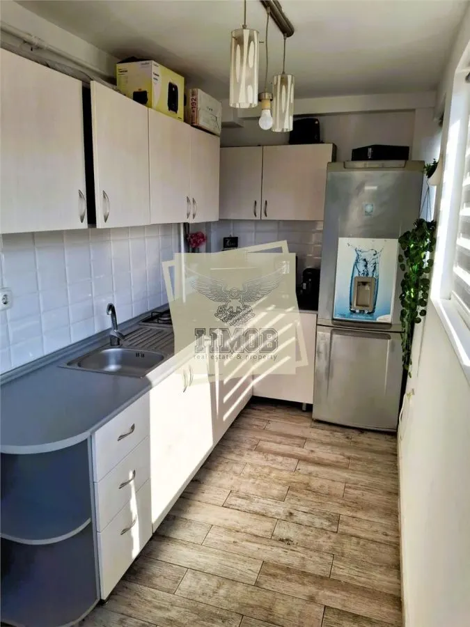 Apartament modern 3 camere 2 bai si balcon zona Mihai Viteazu - foto 10