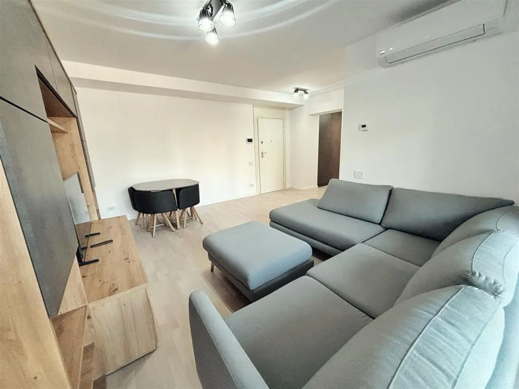 Inchiriere apartament 2 camere, bloc 2025, zona Ultracentrala - foto 4