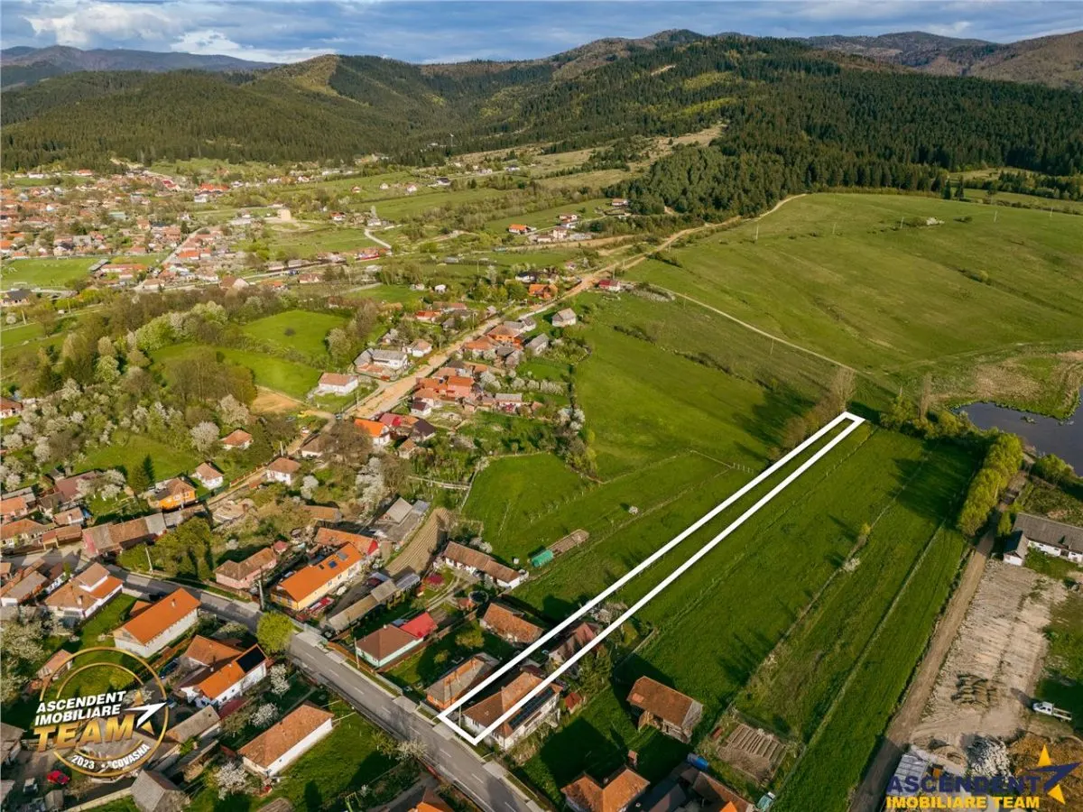 Doua case,un singur camin:spatiu generos si liniste, la marginea statiunii Covasna - foto 11