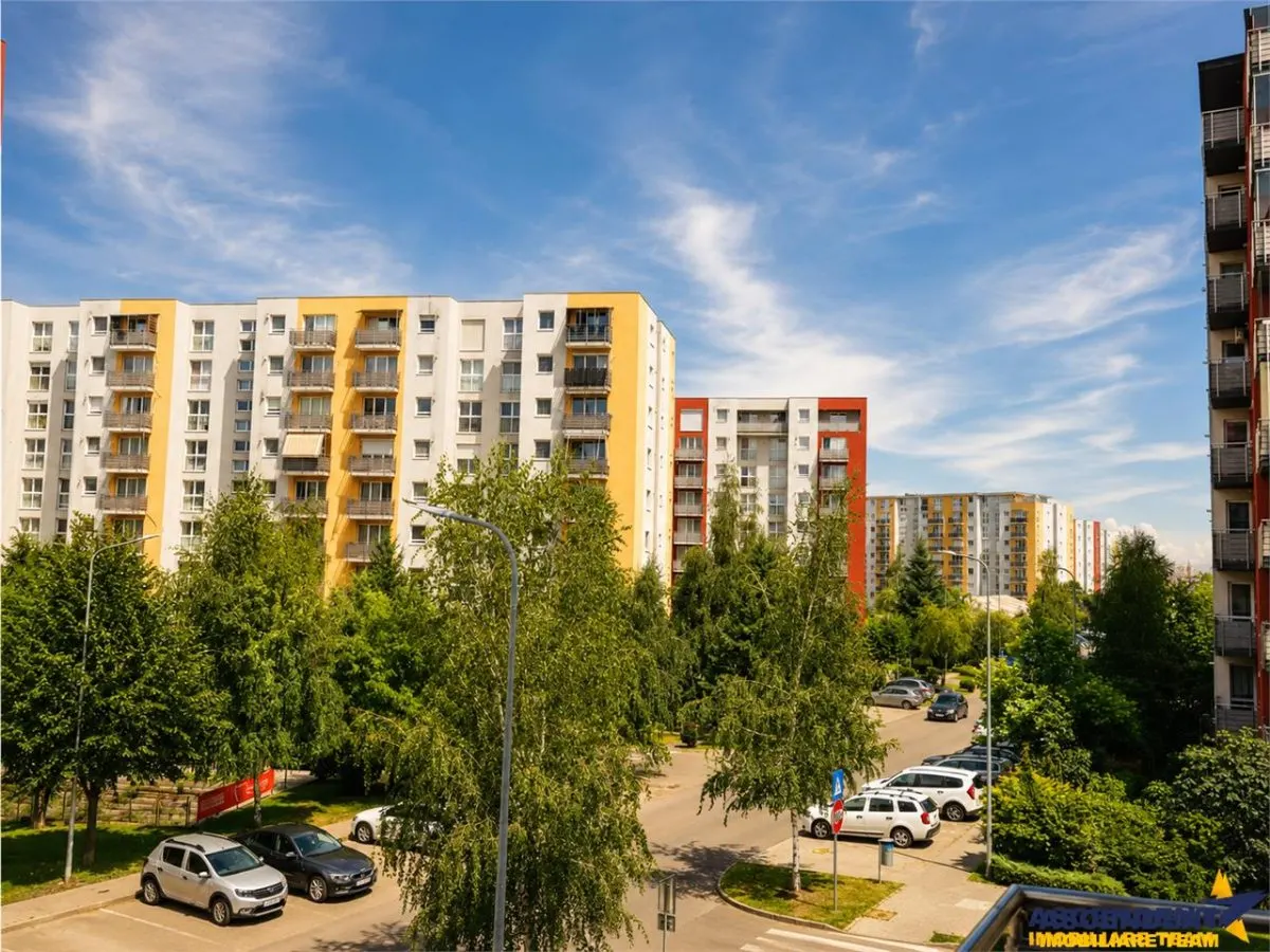Refugiu urban:rezidential/ investitional, aramenajat,gata de mutat,terasa,parcare, Avantgarden, Brasov - foto 12