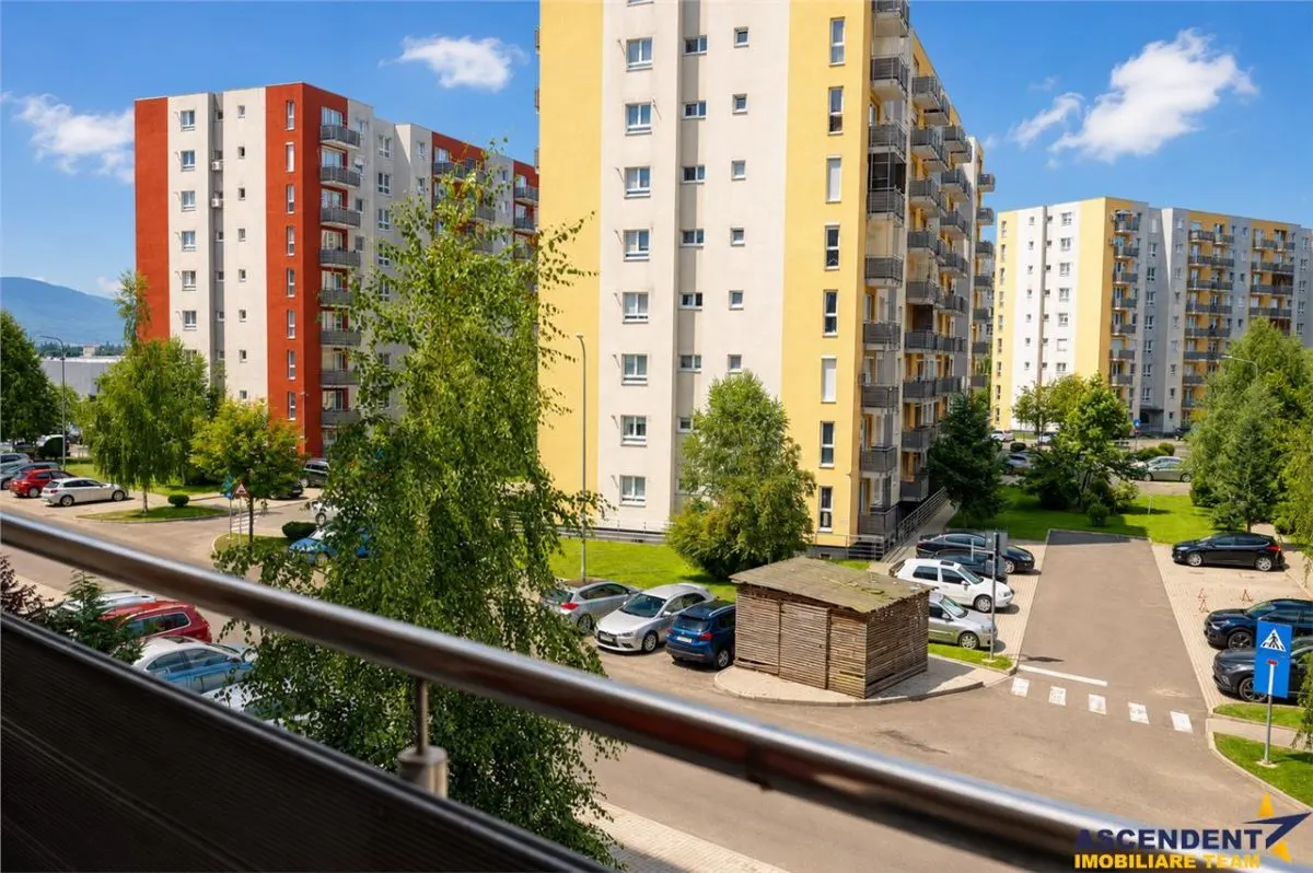 Refugiu urban:rezidential/ investitional, aramenajat,gata de mutat,terasa,parcare, Avantgarden, Brasov - foto 13