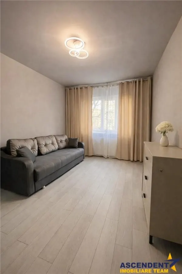 Garsoniera la prima inchiriere, etaj1, mobilata, echipata, Tractorul, Brasov - foto 7