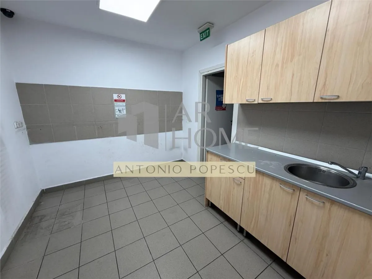 Spatiu comercial stradal, in Ploiesti, zona Malu Rosu. - foto 16