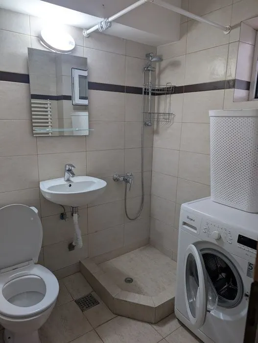 Apartament 2 Camere Decomandat, 2 Balcoane, A. Panu â€“ Lângă Hotel Hilton & Hala Centrală - foto 7