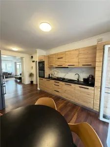 Etaj III | Apartament spatios cu 3 camere - 86 mÂ² | Parcare proprie - foto 7