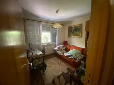 Vanzare apartament 3 camere | Sos Mihai Bravu - Maior Coravu | etaj 2 | bloc 1970 reabilitat | pozitie foarte bună | - foto 4