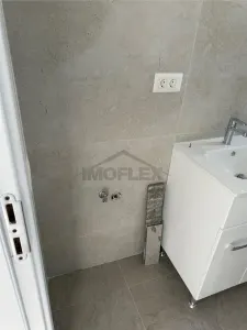 Apartament doua camere  Ansamblu rezidential,finisaje de lux balcon luminos - foto 9
