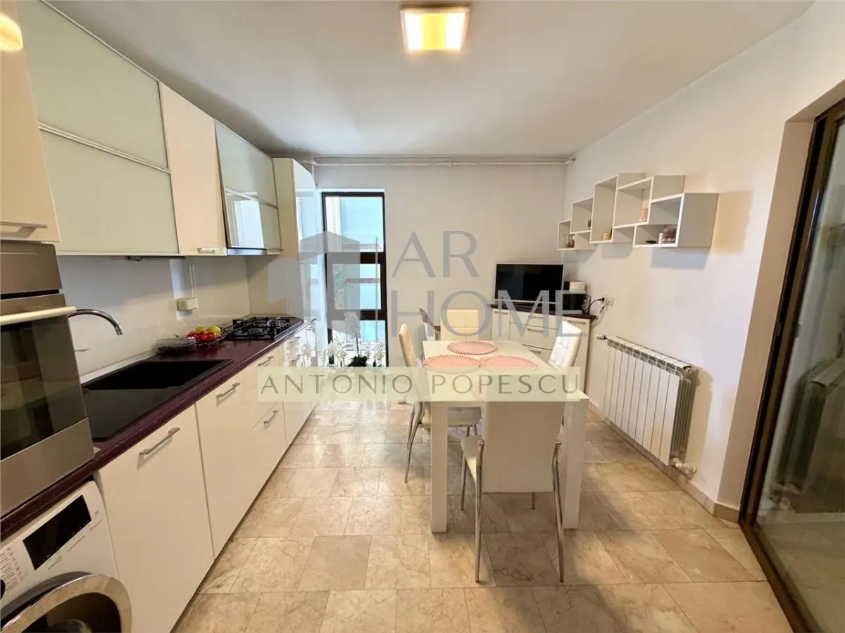 Apartament 3 camere, parcare subterana, Ploiesti, ultracentral - foto 7