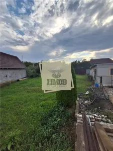 Teren intravilan cu toate utilitatile de 700 mp utili Bungard - foto 2