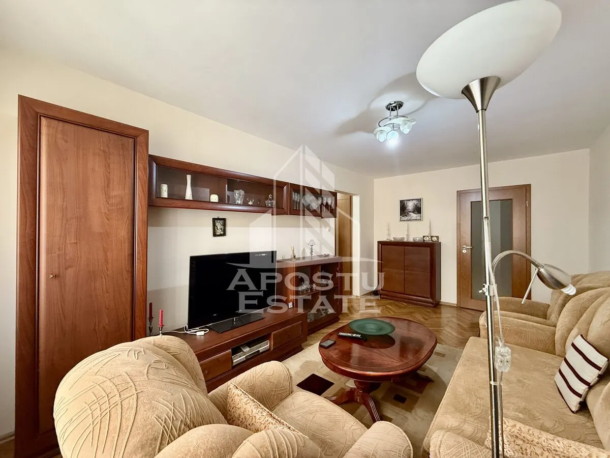 Apartament 3 camere, 2 bai, etaj 1, mobilat, zona Olimpia-Stadion - foto 3