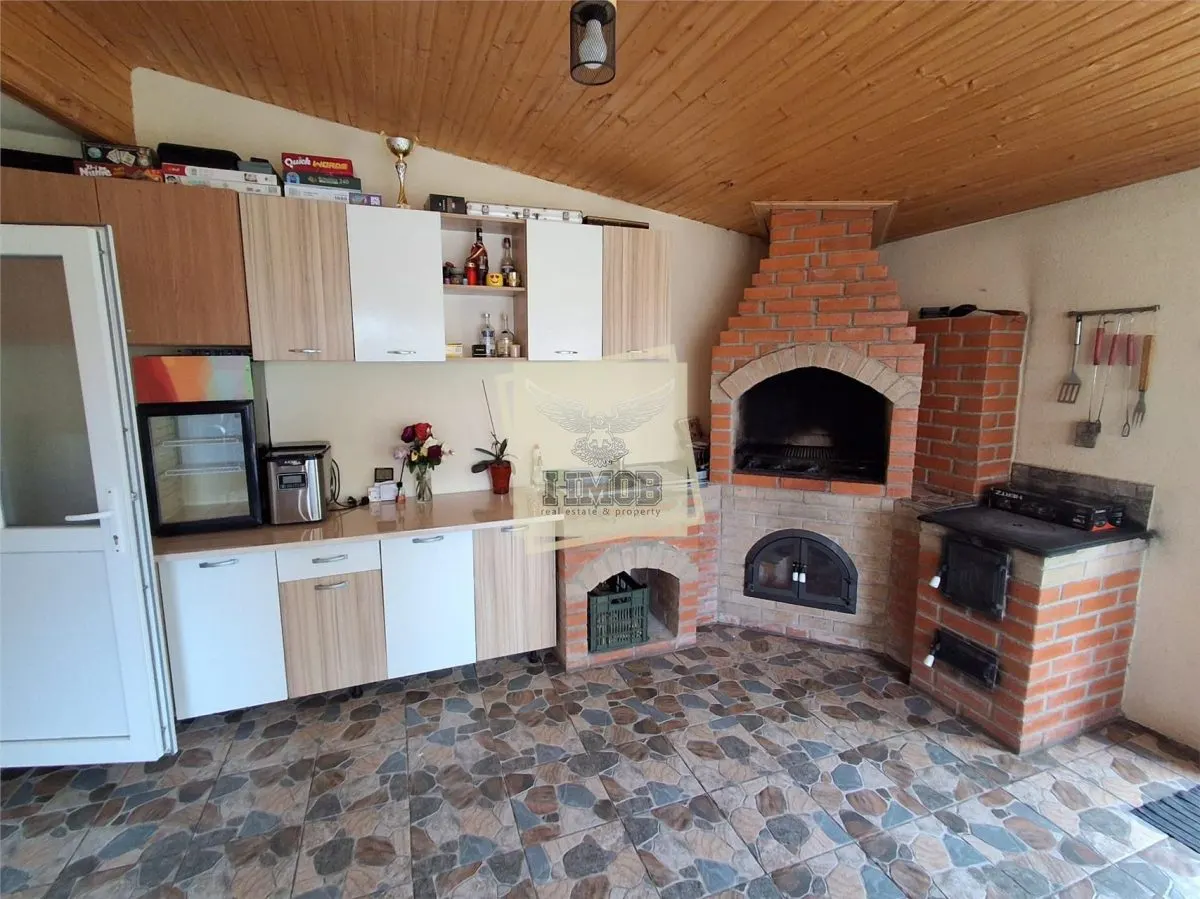 Casa individuala cu 5 camere si terasa inchisa - foto 11