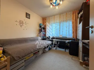 Apartament cu 3 camere, semidecomandat,centrala proprie,zona Girocului - foto 5
