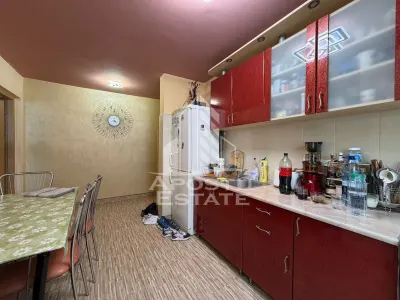 Apartament cu 3 camere, semidecomandat,centrala proprie,zona Girocului - foto 8