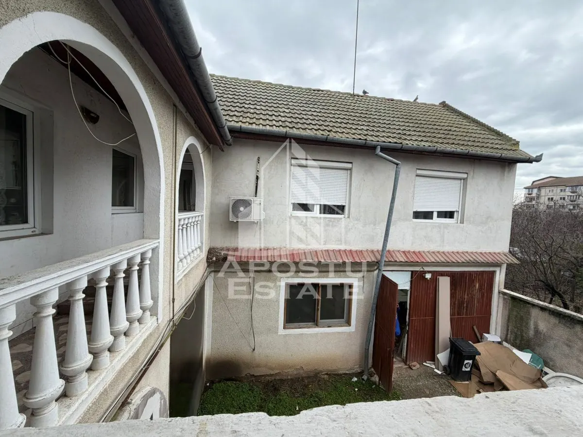 Casa individuala, cu 12 camere,5 bai, acces auto, teren 642, Girocului - foto 14