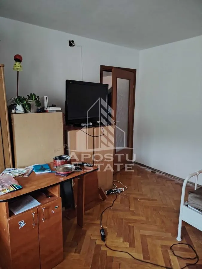 Apartament cu 3 camere, de vanzare, zona Girocului, Timisoara - foto 2