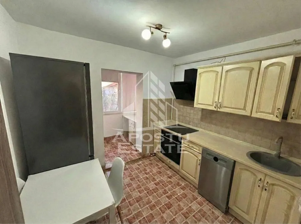 Apartament 3 camere,2 bai, decomandat, renovat, zona Girocului - foto 5