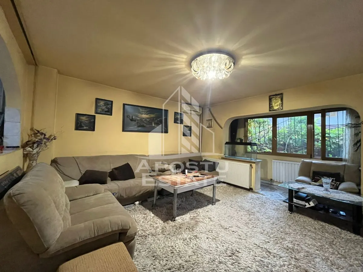 Apartament cu 3 camere, 2 bai, 2 balcoane, zona Vladeasa - foto 2