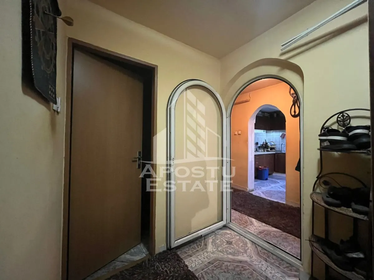 Apartament cu 3 camere, 2 bai, 2 balcoane, zona Vladeasa - foto 8