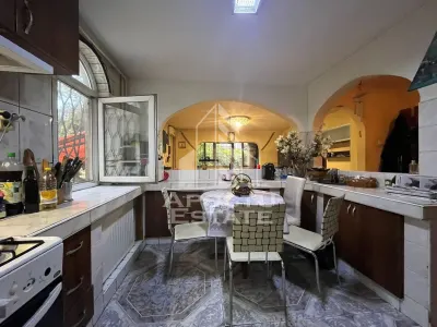 Apartament cu 3 camere, 2 bai, 2 balcoane, zona Vladeasa - foto 9