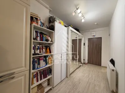 Apartament cu 2 camere, semidecomandat, bloc nou, zona Soarelui - foto 7