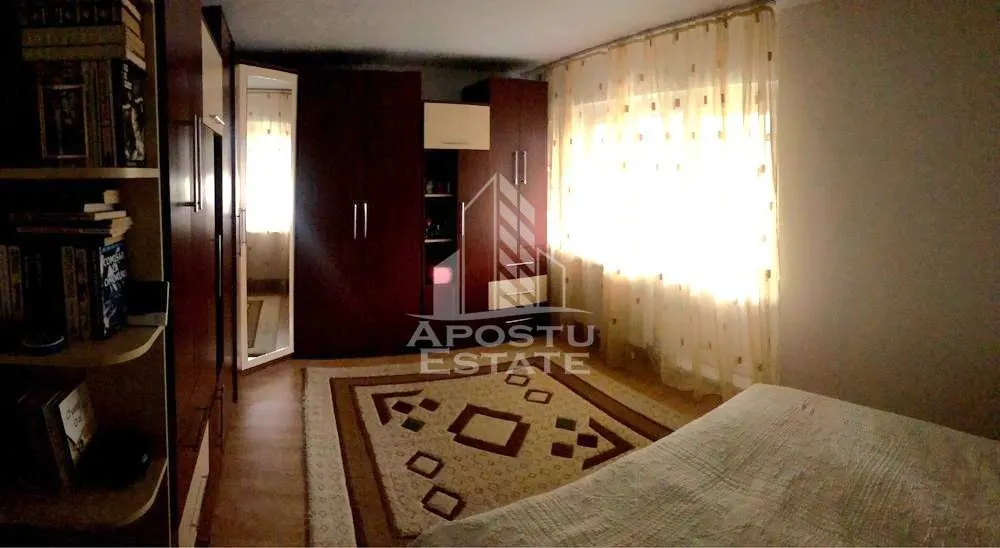 Apartament cu 4 camere, 2 bai, etaj intermediar, zona Soarelui - foto 4