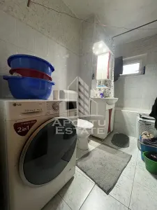 Apartament cu 3 camere,2 bai, etajul 1,centrala proprie,zona Girocului - foto 9