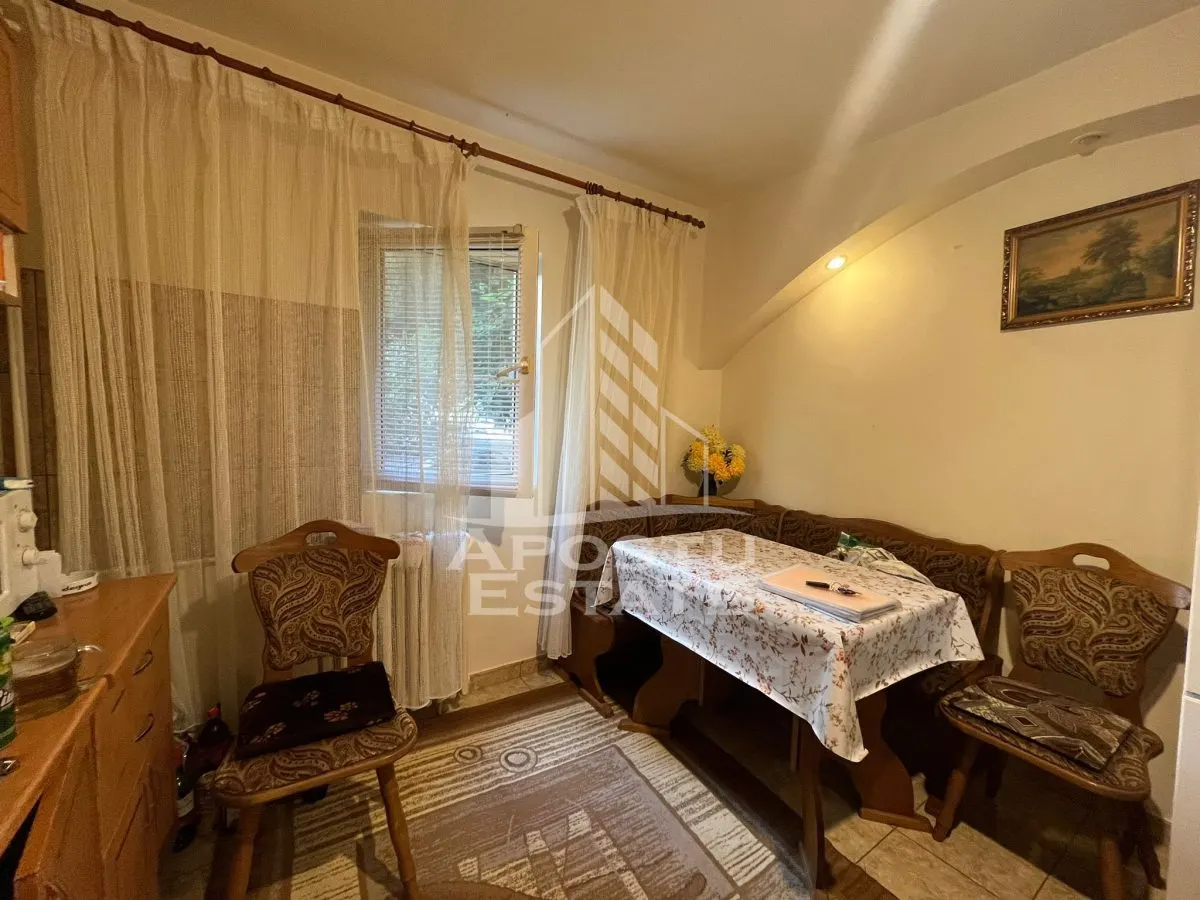 Apartament cu 3 camere, 2 bai, decomandat, parter inalt,zona Girocului - foto 6
