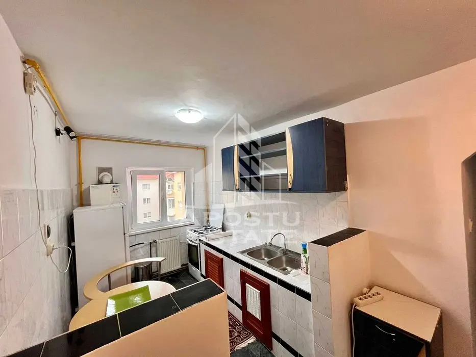 Apartament cu 2 camere,decomandat, centrala proprie, Plavat 2 - foto 6